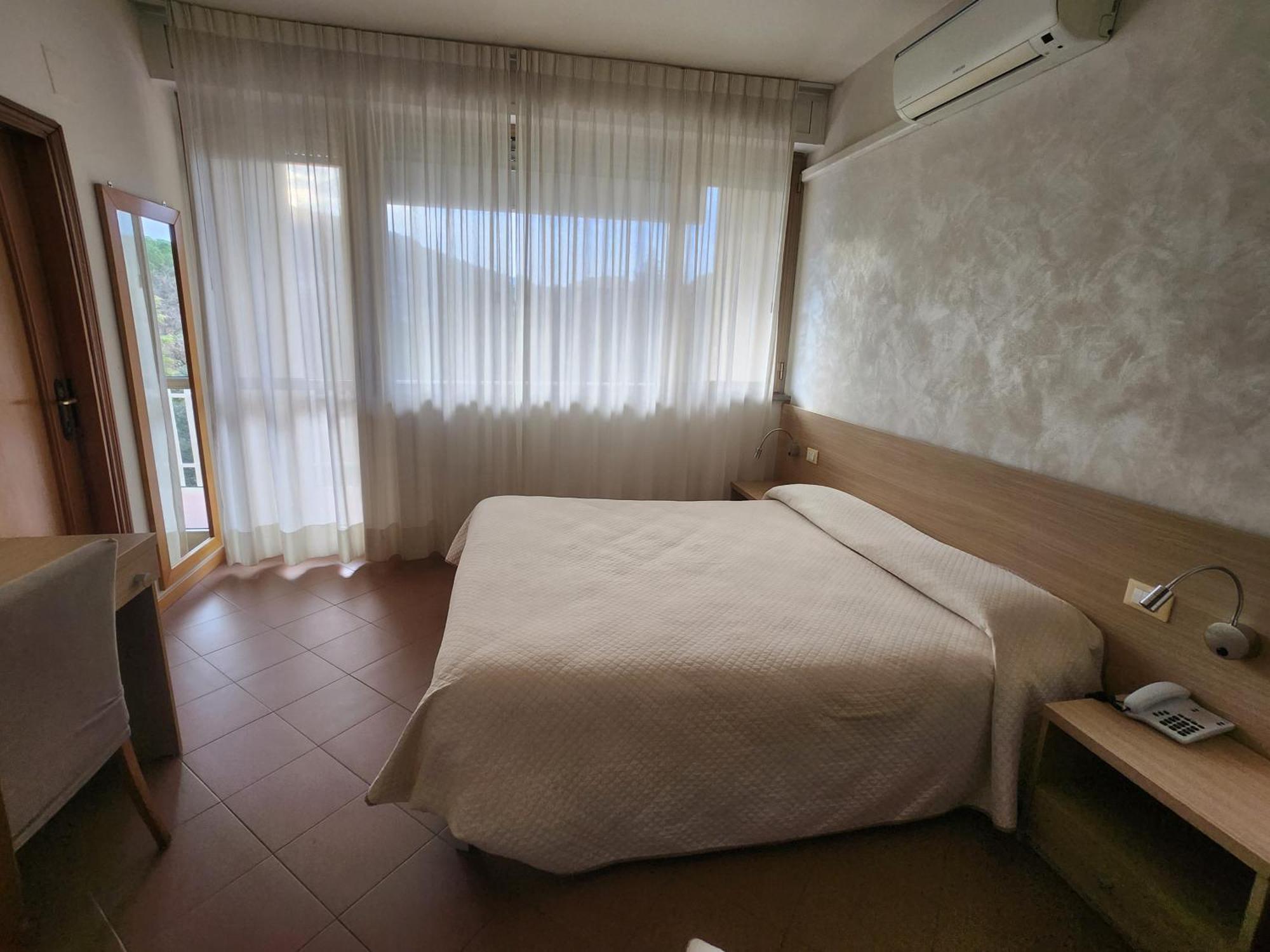 Albergo Nyers Perugia Zewnętrze zdjęcie