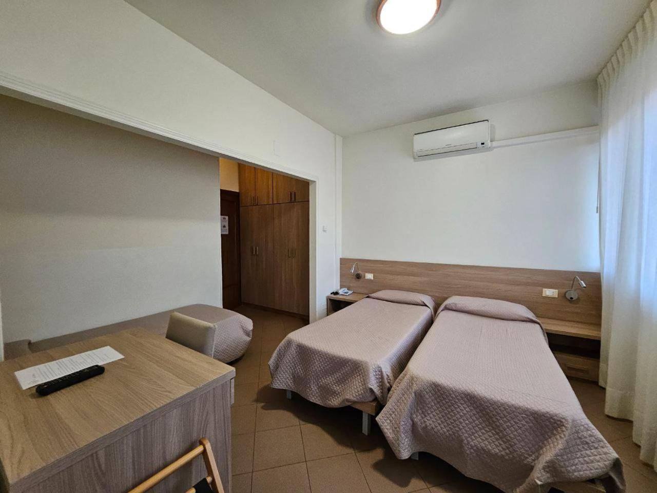 Albergo Nyers Perugia Zewnętrze zdjęcie