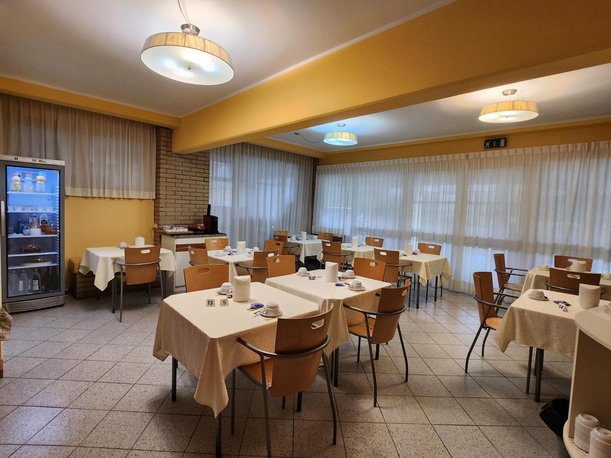 Albergo Nyers Perugia Zewnętrze zdjęcie